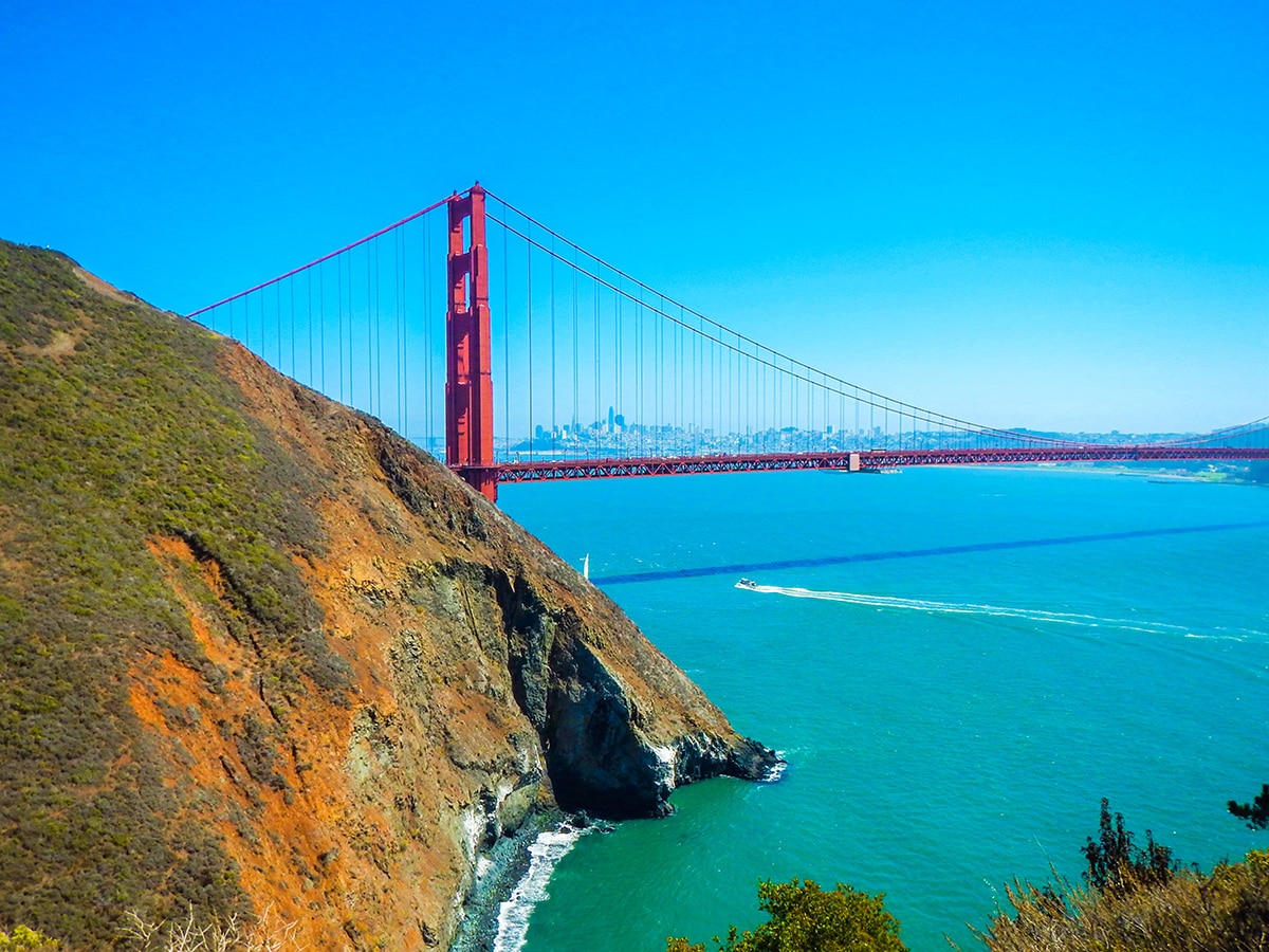 Golden Gate Bridge on Kirby Cove hike in North Bay of San Francisco, California