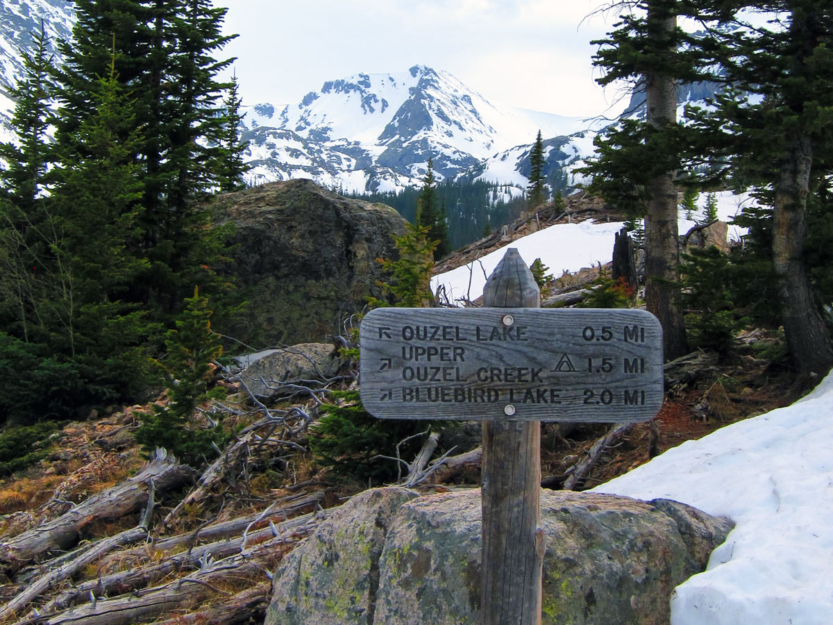 Sign on Ouzel Lake snowshoe trail in Rocky Mountain National Park, Colorado