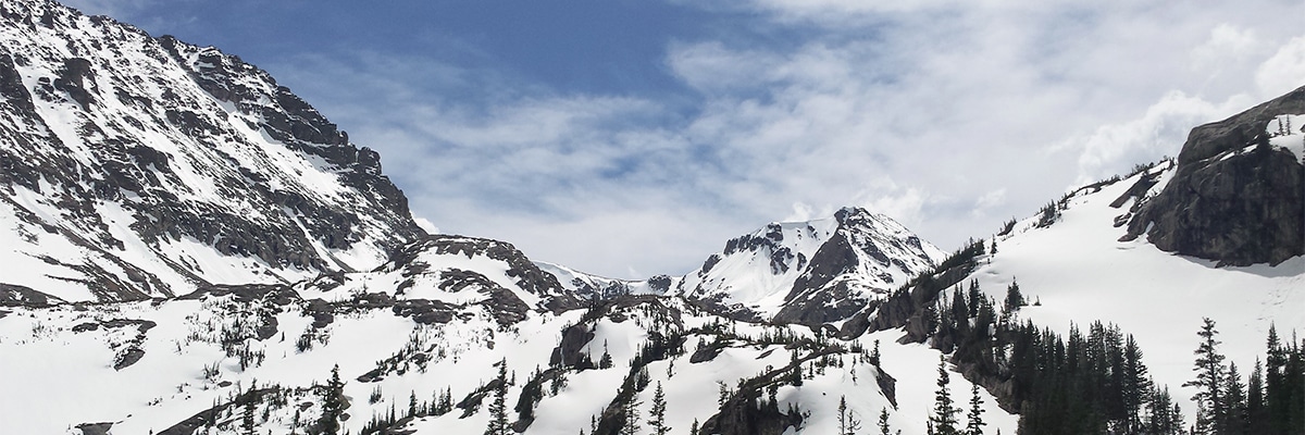 Panoramic views of Ouzel Lake snowshoe trail in Rocky Mountain National Park, Colorado