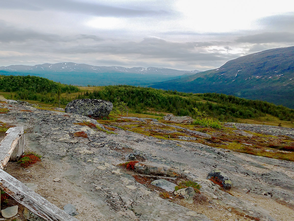 Beautiful mountain views on Platåleden - Hållvallens hike in Åre, Sweden