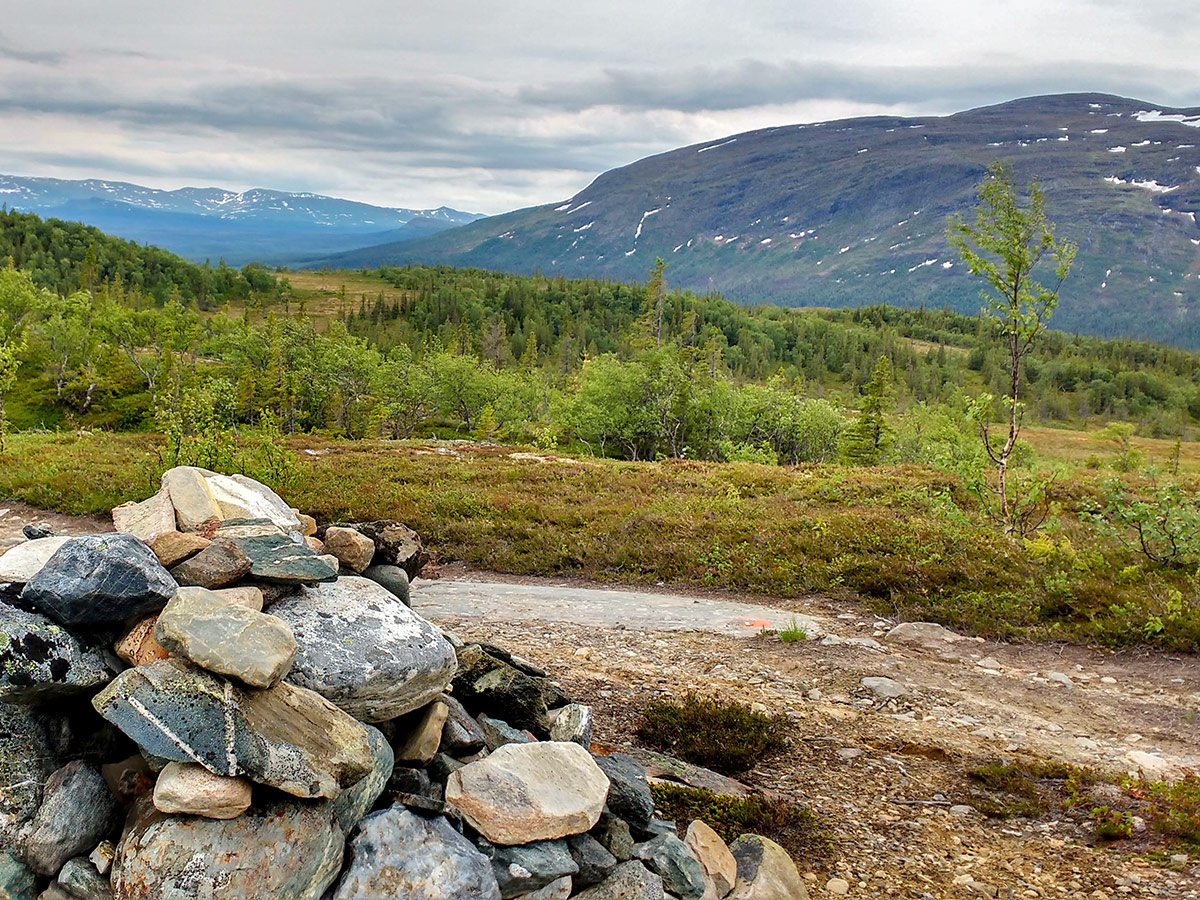 Cairn on top of Platåleden - Hållvallens hike in Åre, Sweden