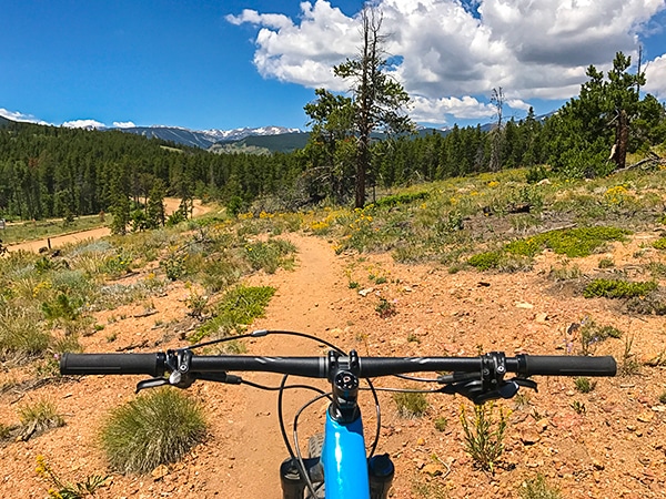 Scenery on East Mag Dot Trails mountain biking trail near Boulder, Colorado