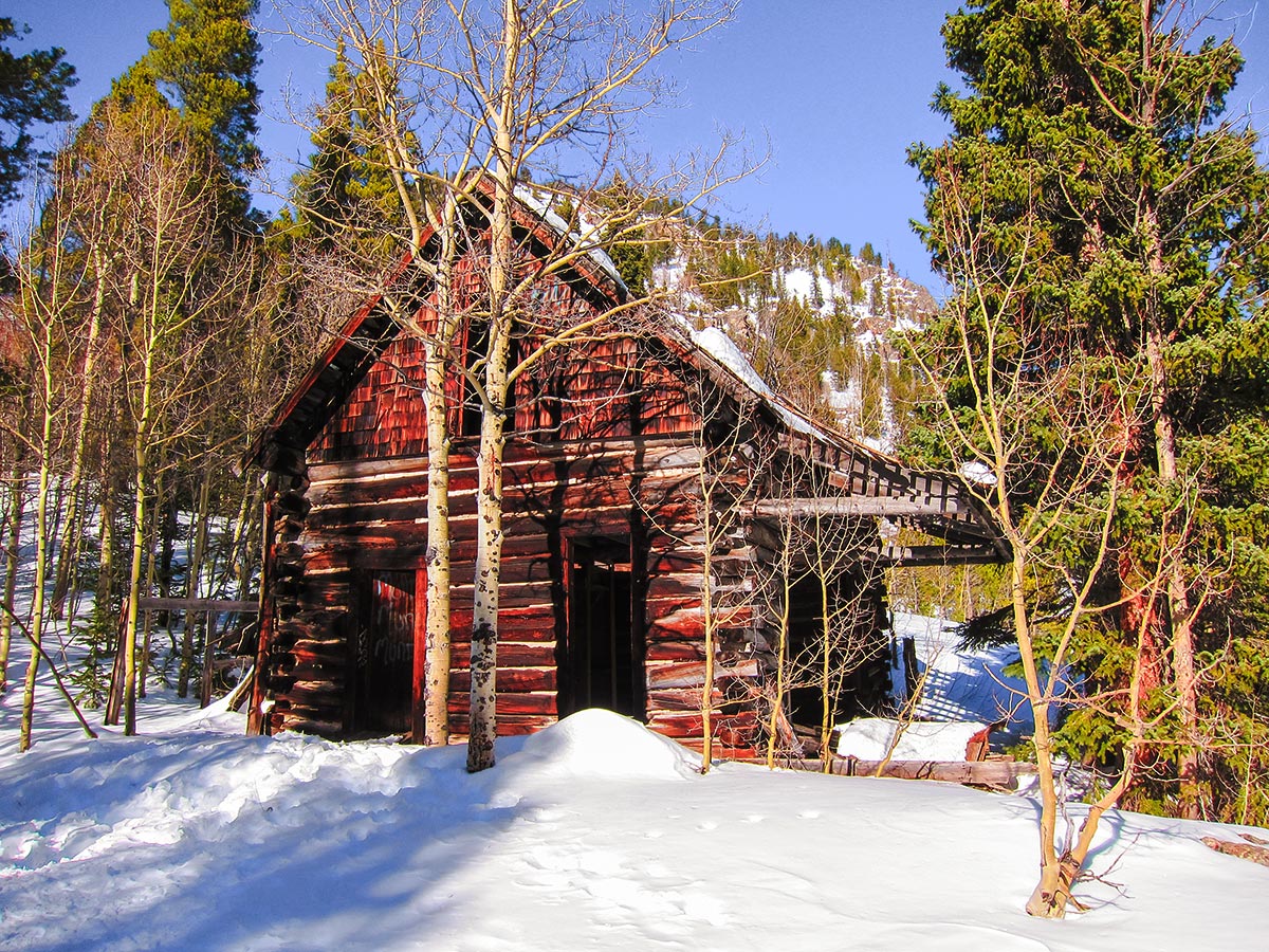 Cabin on Hessie snowshoe trail in Indian Peaks, Colorado