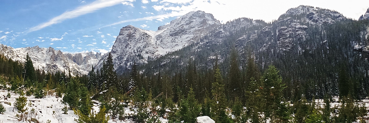Panoramic views on Lone Eagle Peak snowshoe trail in Indian Peaks, Colorado