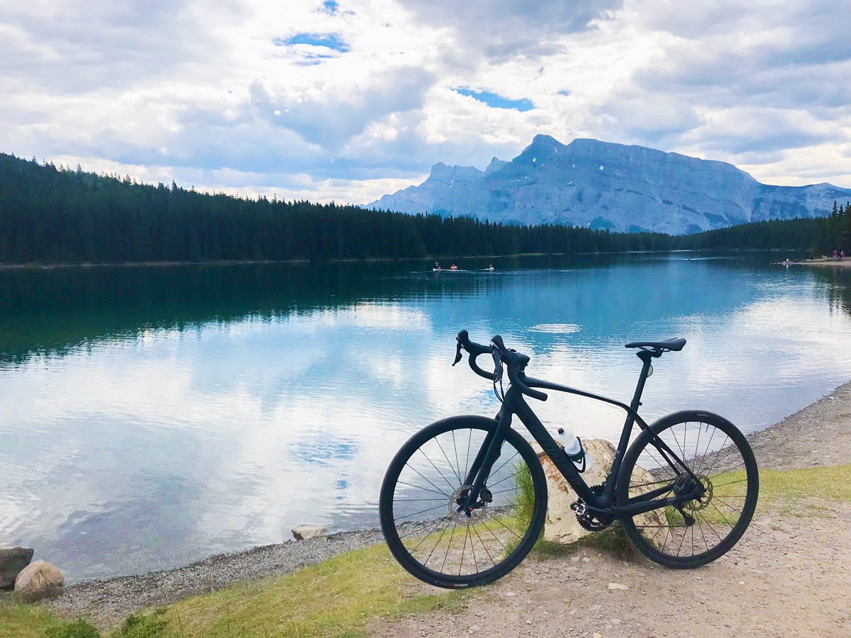 Two Jack Lake on Minnewanka Loop road biking route in Banff National Park