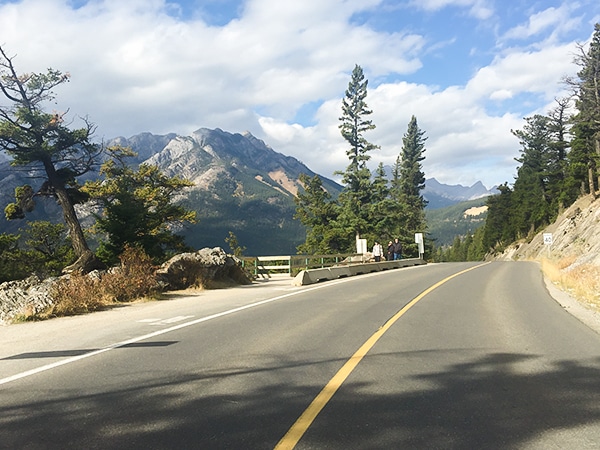 Scenery on Tunnel Mountain Loop road biking route in Banff, the Canadian Rockies