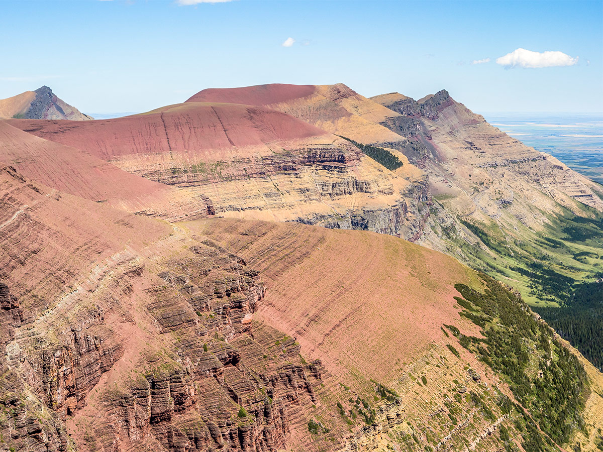 Amazing colours on Loaf Mountain and Spionkop scramble in Castle Provincial Park, Alberta