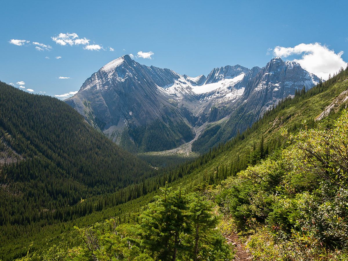 Stunning views on Turbine Canyon backpacking trail near Kananaskis, the Canadian Rockies