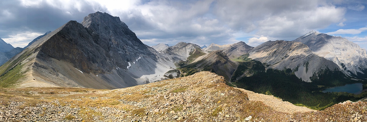 Panoramic view from Guinn's Pass on Lillian and Galatea Lakes backpacking trail in Kananaskis, Canmore