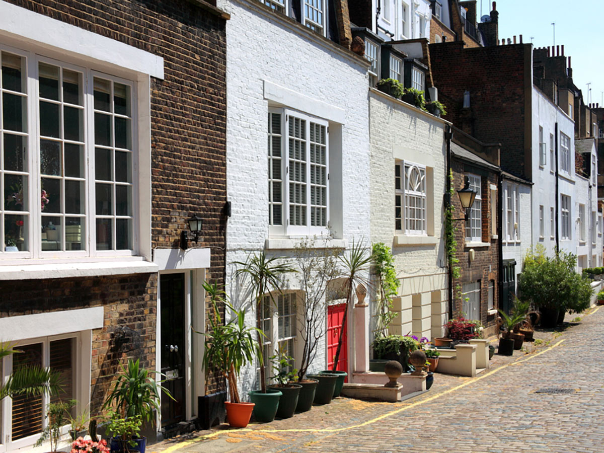 Elegant London mews houses on city-walk in London, England