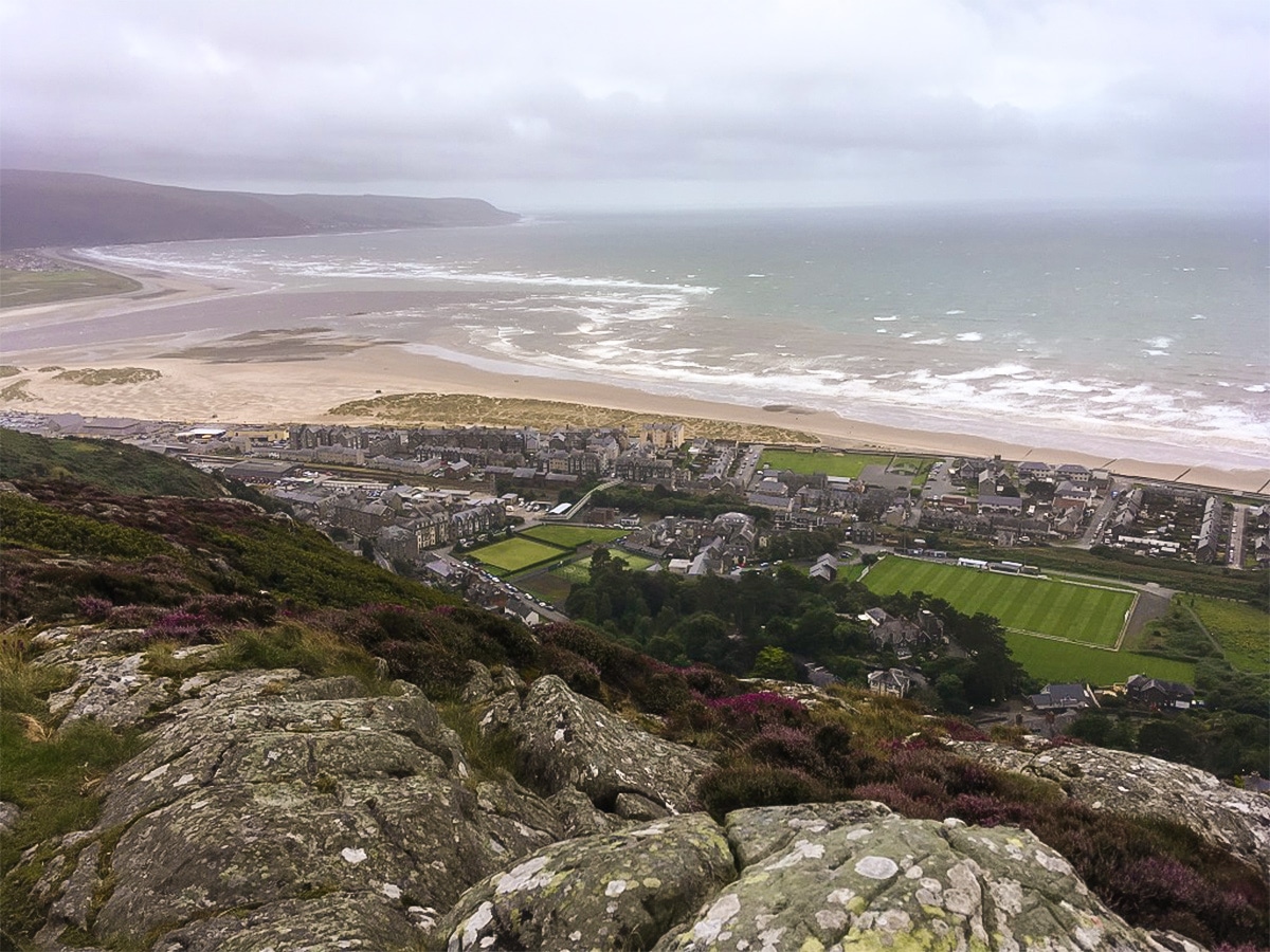 Views down to the bay on Barmouth Panorama hike in Snowdonia, Wales