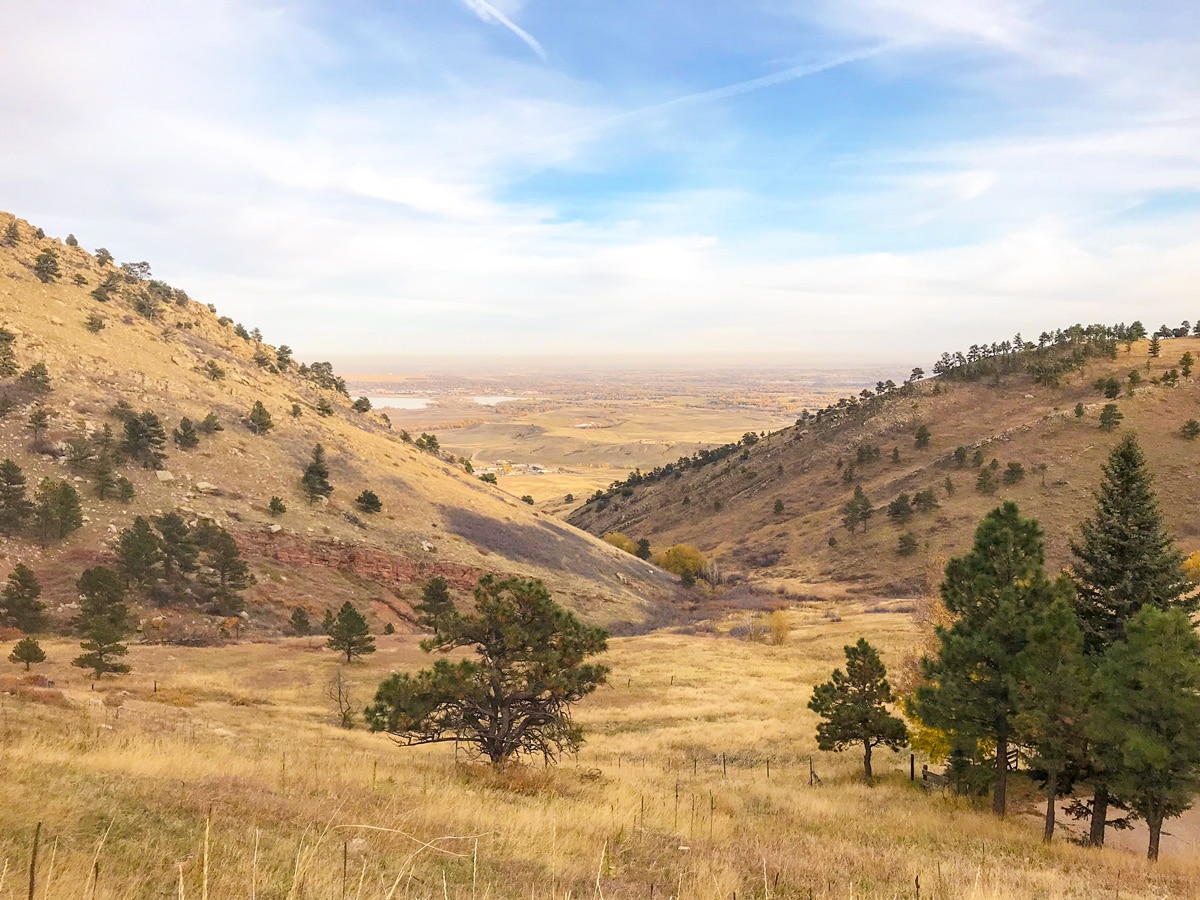 Valley views on Olde Stage Road road biking route near Boulder, Colorado