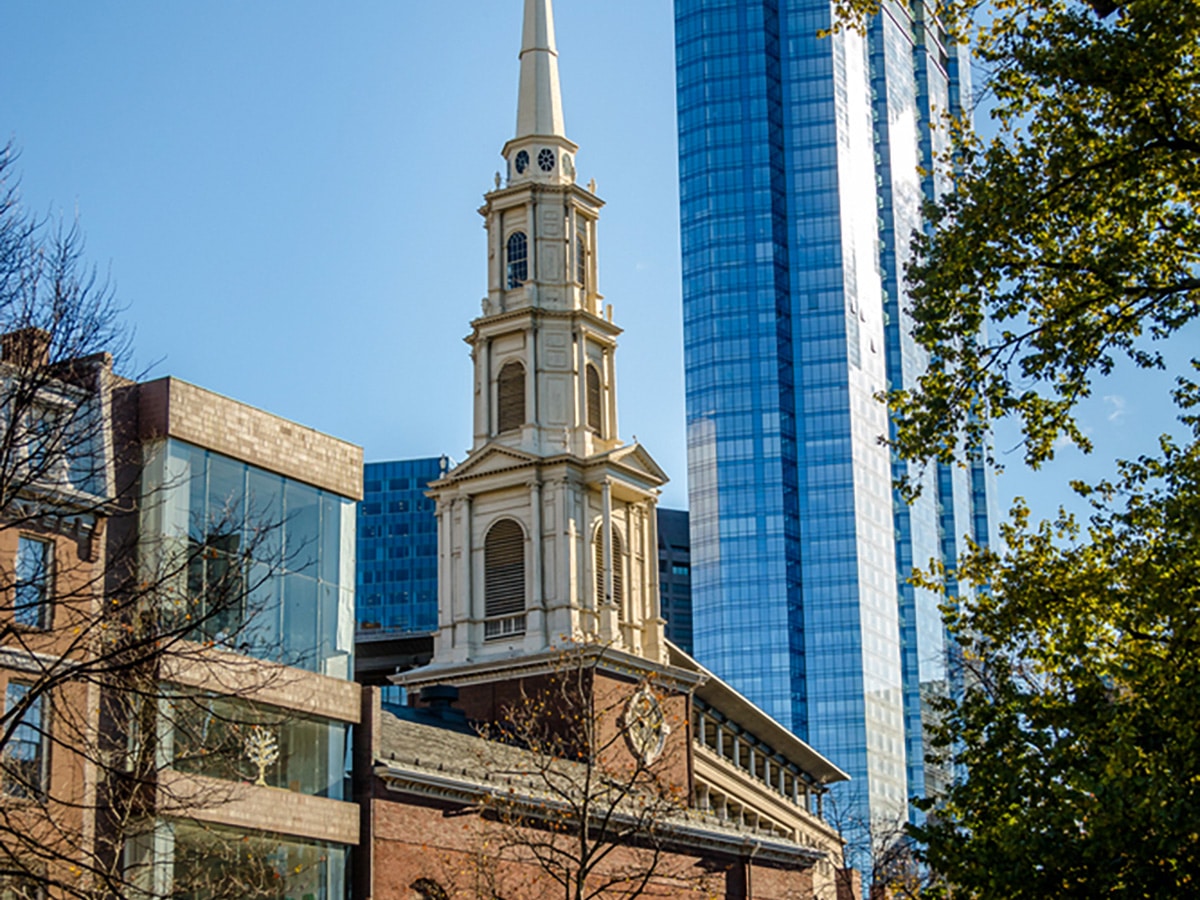 Park Street Church on Freedom Trail city walk in Boston, Massachusetts