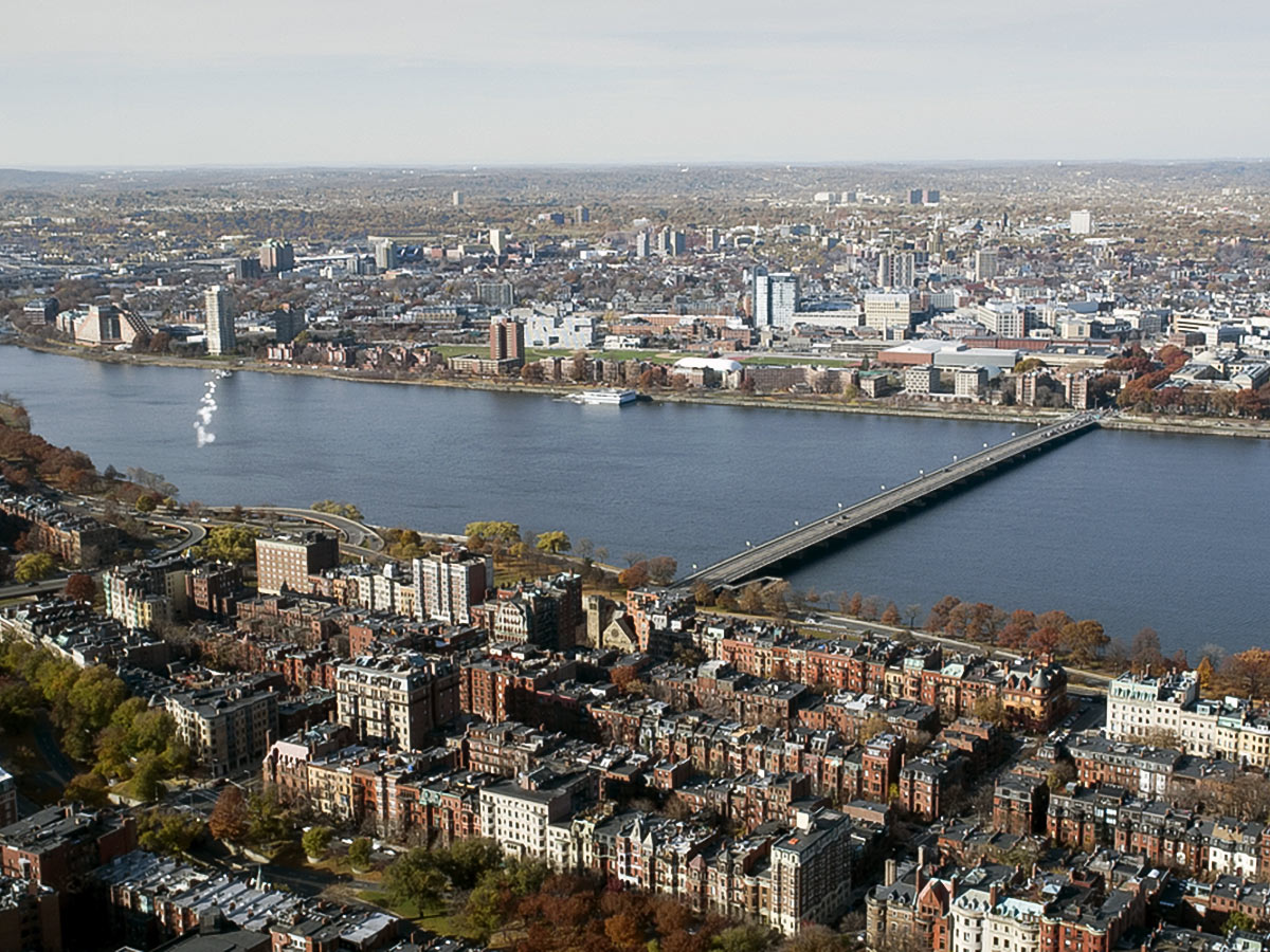 Harvard Bridge on Charles River citywalk in Boston, Massachusetts