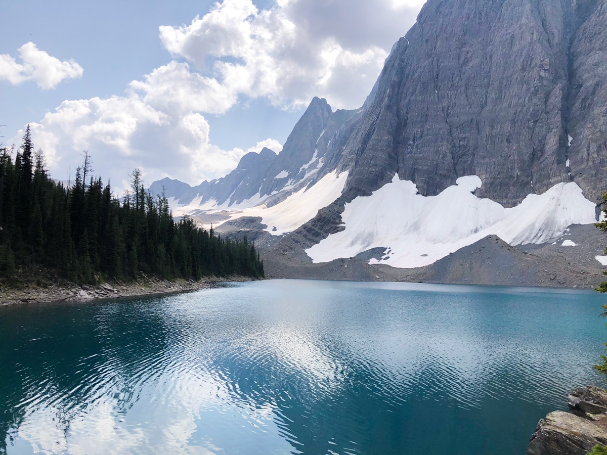 Stunning lake on Floe Lake hike in Kootenay National Park