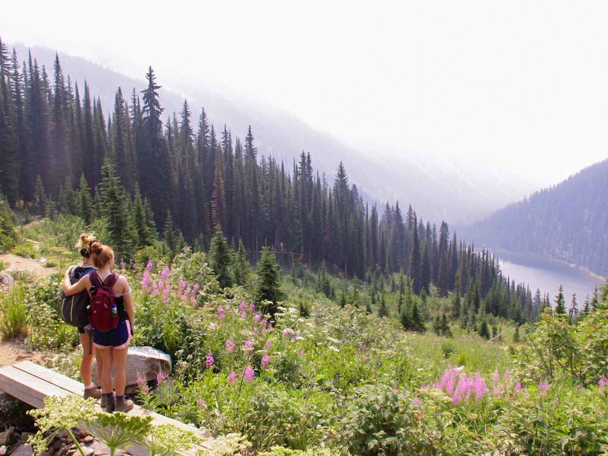 Hikers on Kokanee Glacier Cabin hike in West Kootenays