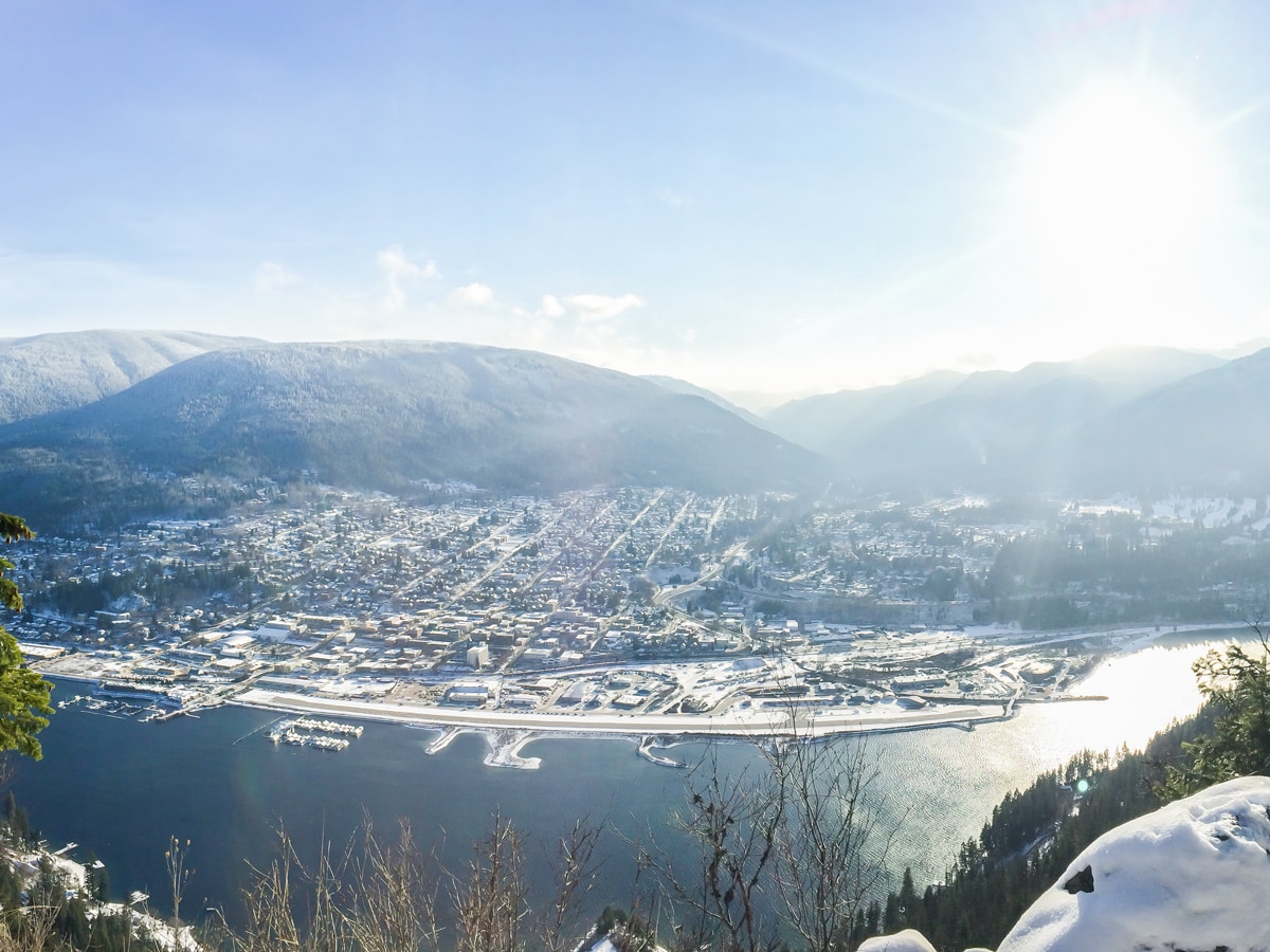 Autumn views on Pulpit Rock & the Flagpole hike in West Kootenays