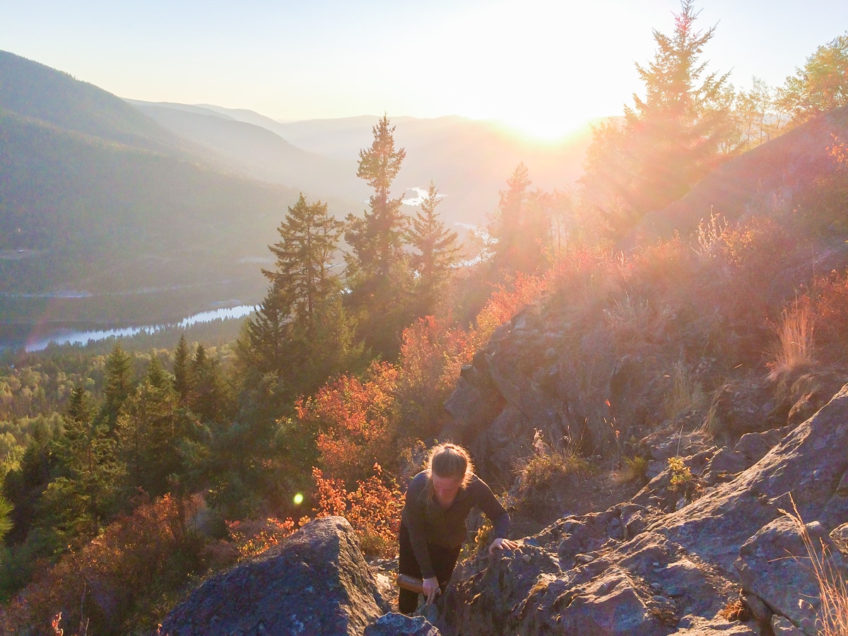 Pulpit Rock & the Flagpole hike in West Kootenays leads through an easy trail