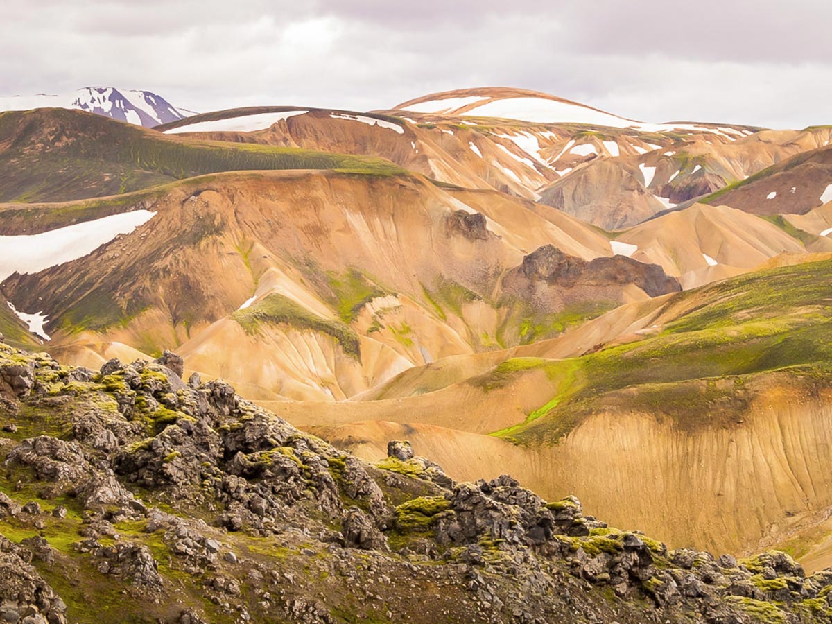 Colorful mountains on Iceland’s Laugavegur and Fimmvörðuháls trek