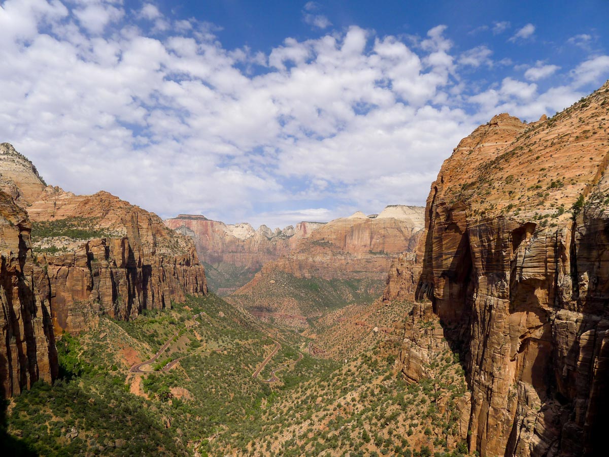 Canyon Overlook Trail in Zion National Park (Utah) is one of 10 best hikes in the United States