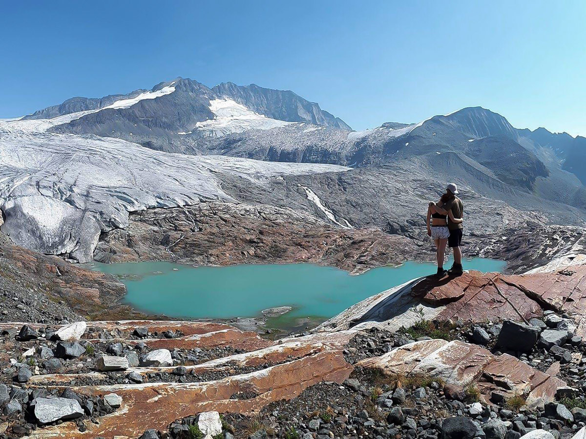 Macbeth Icefield hike in West Kootenays leads through beautiful trail surrounded by mountains