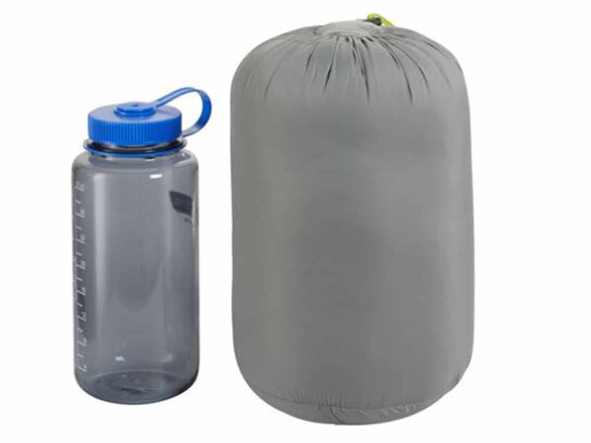 Thermarest Corus Quilt vs Nalgene Bottle size comparison