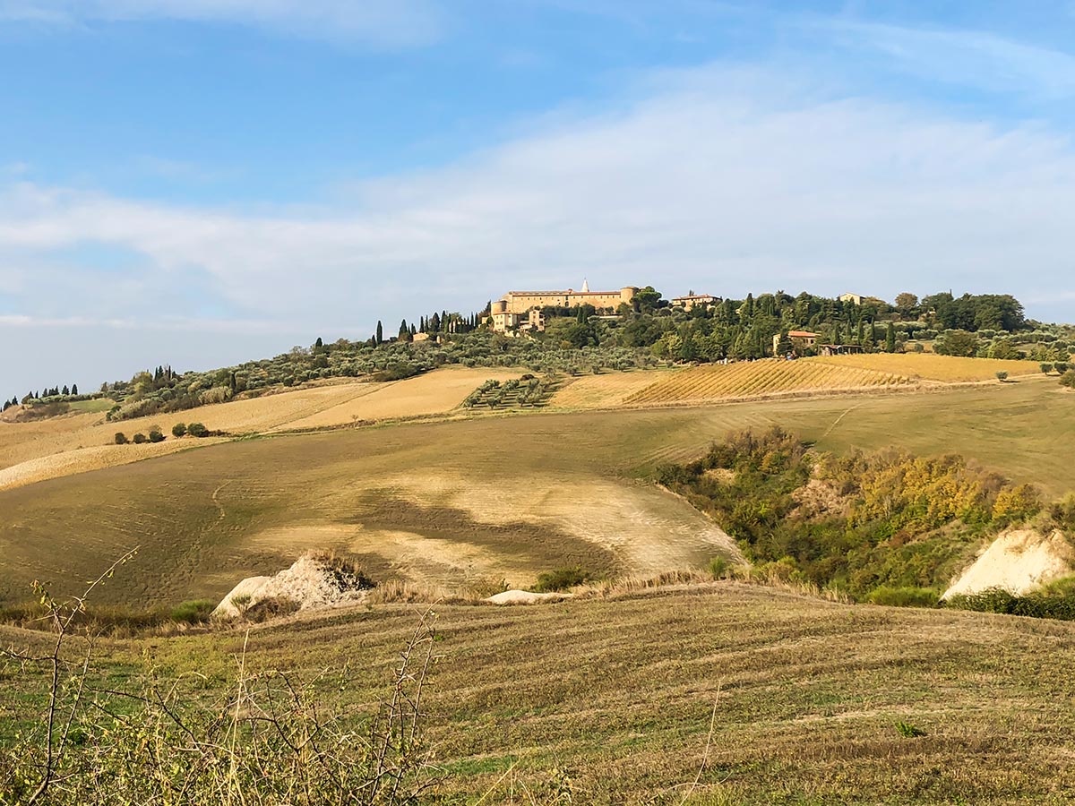 Beautiful Italian villages on Pienza to Montepulciano Hike in Tuscany