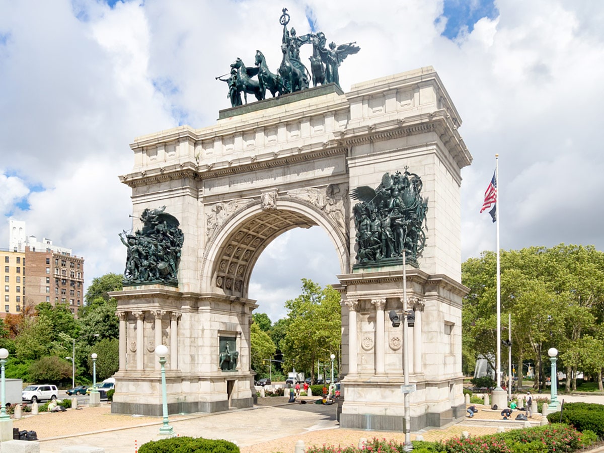 Triumphal Arch and the Grand Army Plaza on Brooklyn Park Slope Walking Tour in New York City