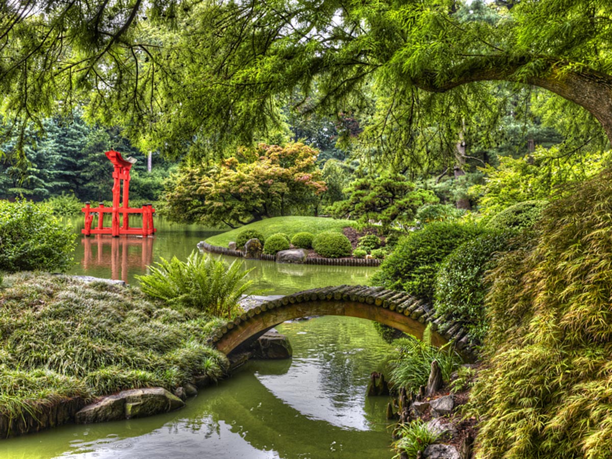 Japanese Garden in the Brooklyn Botanic Garden on Brooklyn Park Slope Walking Tour in New York City