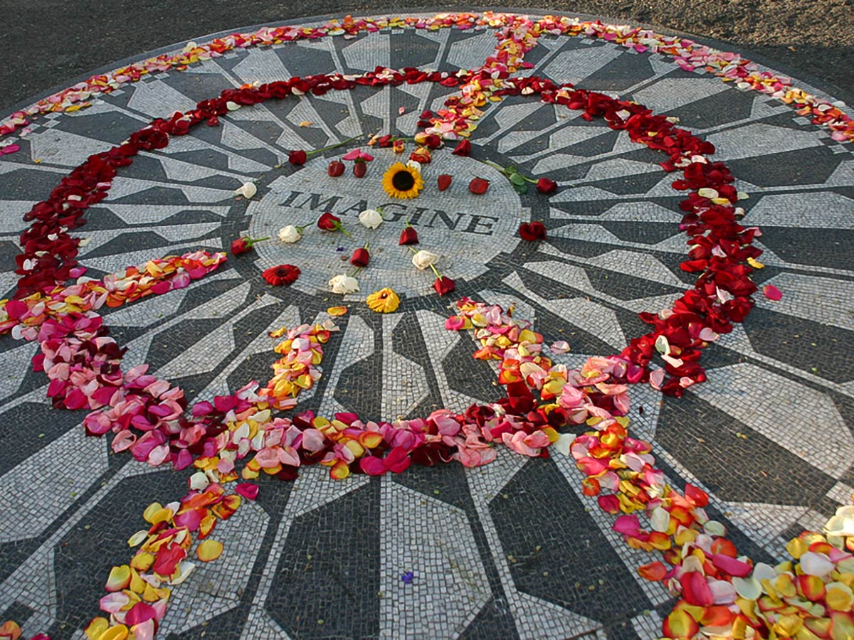 Monument to John Lennon on Central Park and the Museums Walking Tour in New York City