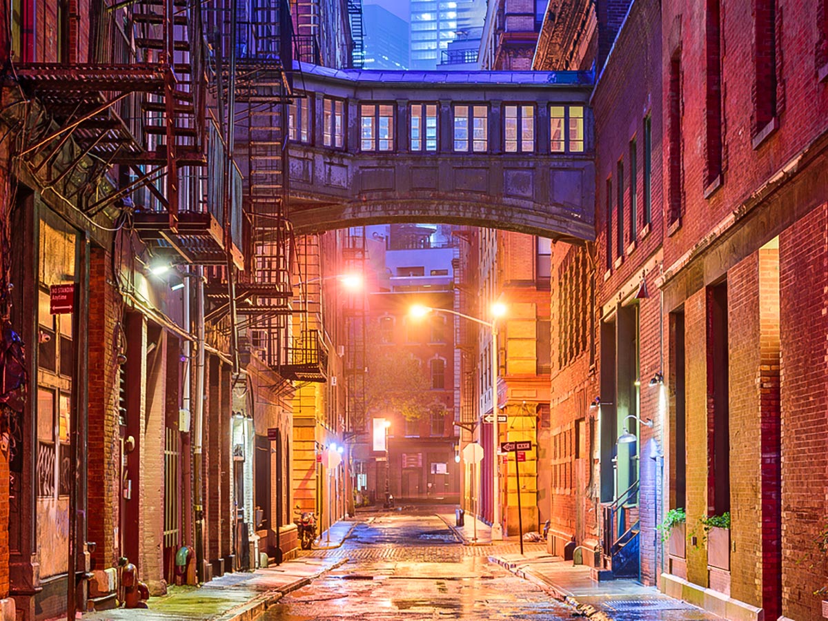 Alley in the Tribeca Neighbourhood on Foodies Walk Tour in New York City