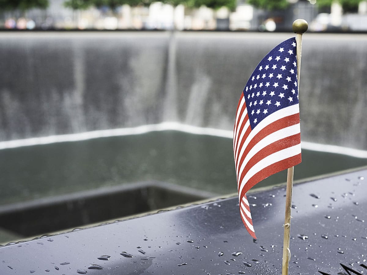 911 Memorial Pond on Brooklyn Bridge, Wall Street, Statue of Liberty Walking Tour in New York City