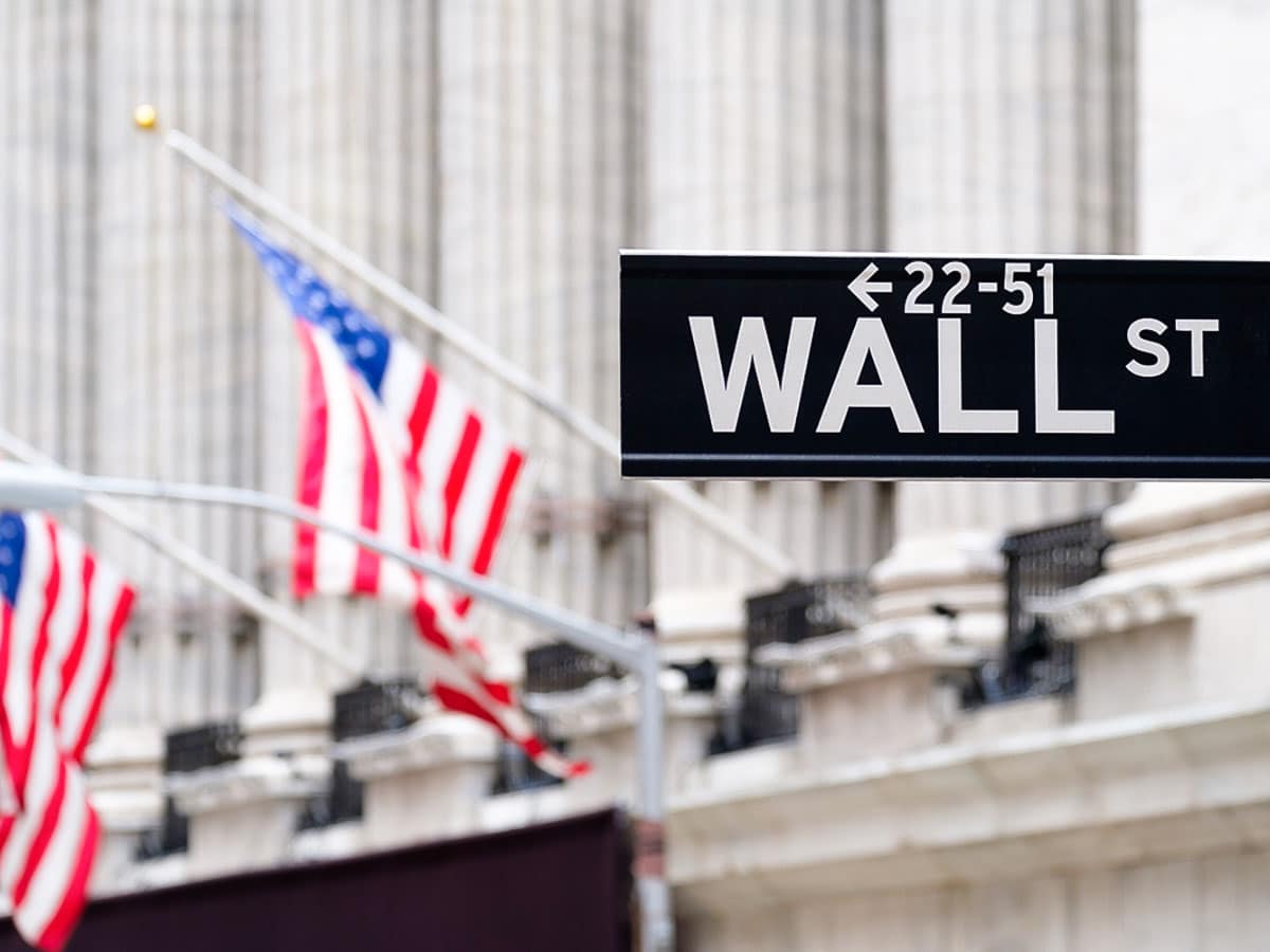 Wall Street at New York Stock Exchange on Brooklyn Bridge, Wall Street, Statue of Liberty Walking Tour in New York City