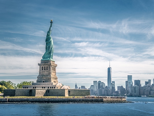 Statue of Liberty on Brooklyn Bridge, Wall Street, Statue of Liberty Walking Tour in New York City