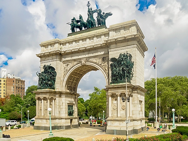 Triumphal Arch on Brooklyn Park Slope Walking Tour in New York City
