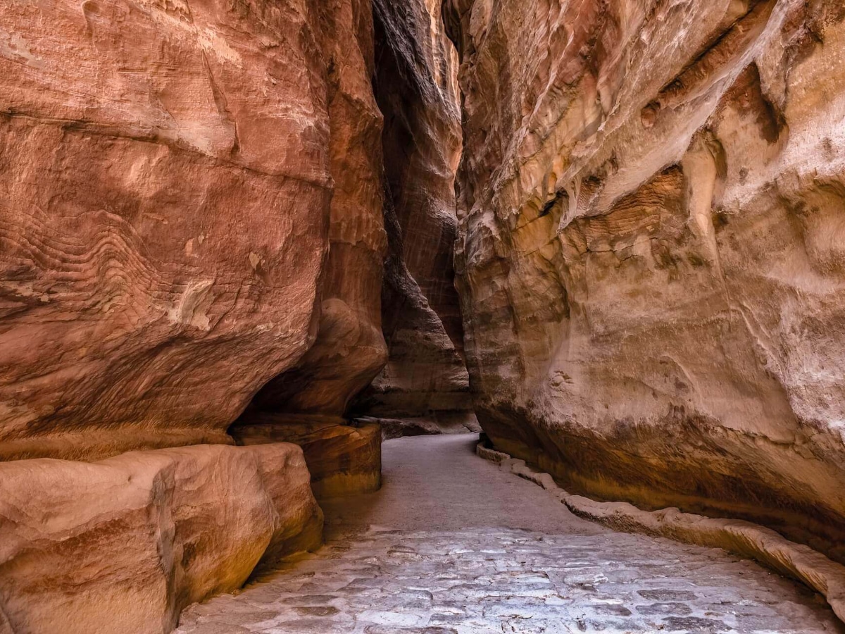 Siq canyon