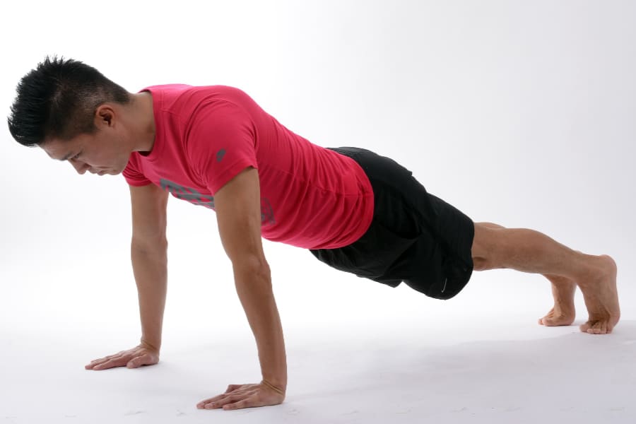Training from home for hikes-doing push-ups