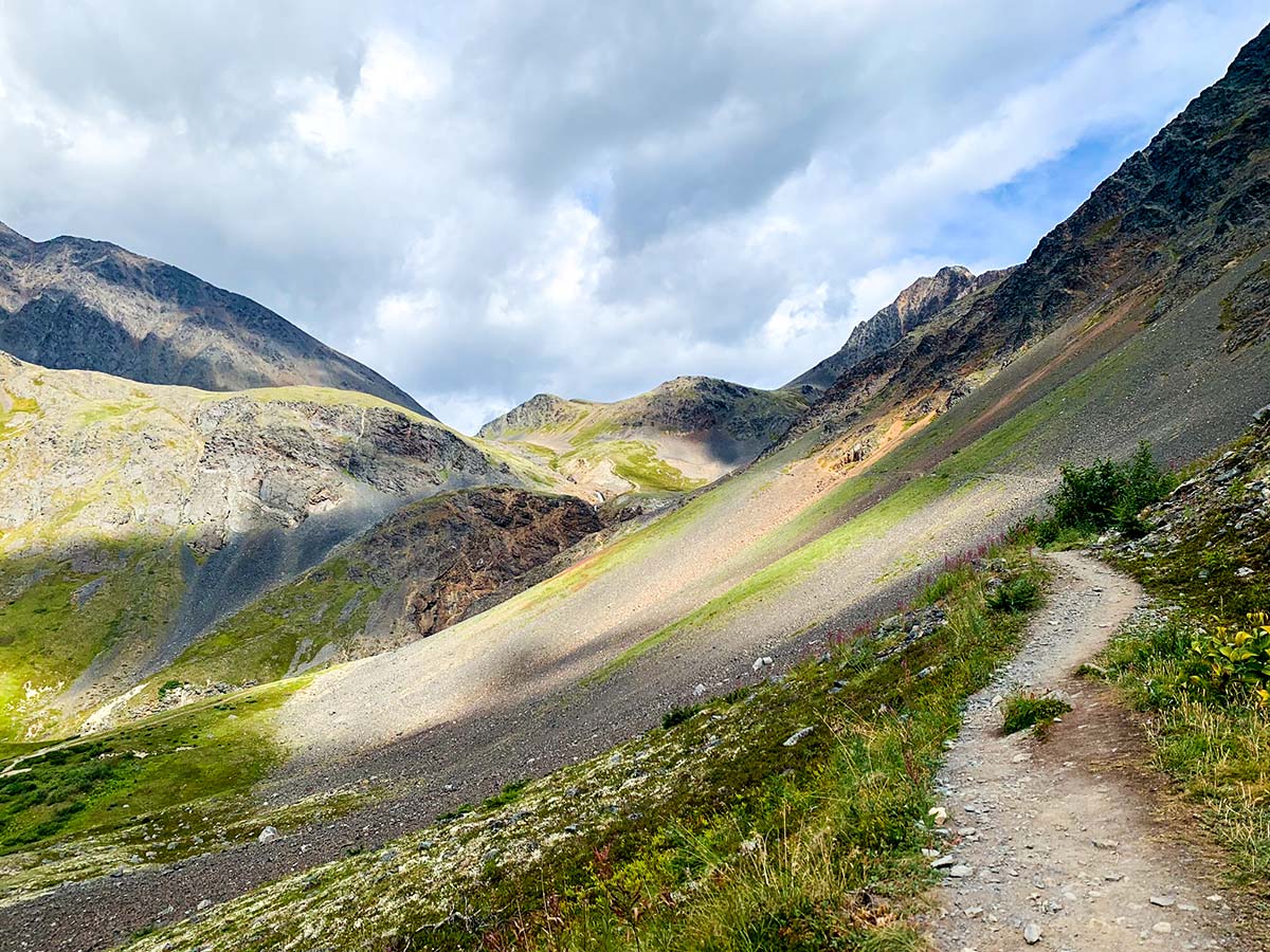 Trail allong the hill to Raven Glacier on Crow Pass day hike near Anchorage Alaska