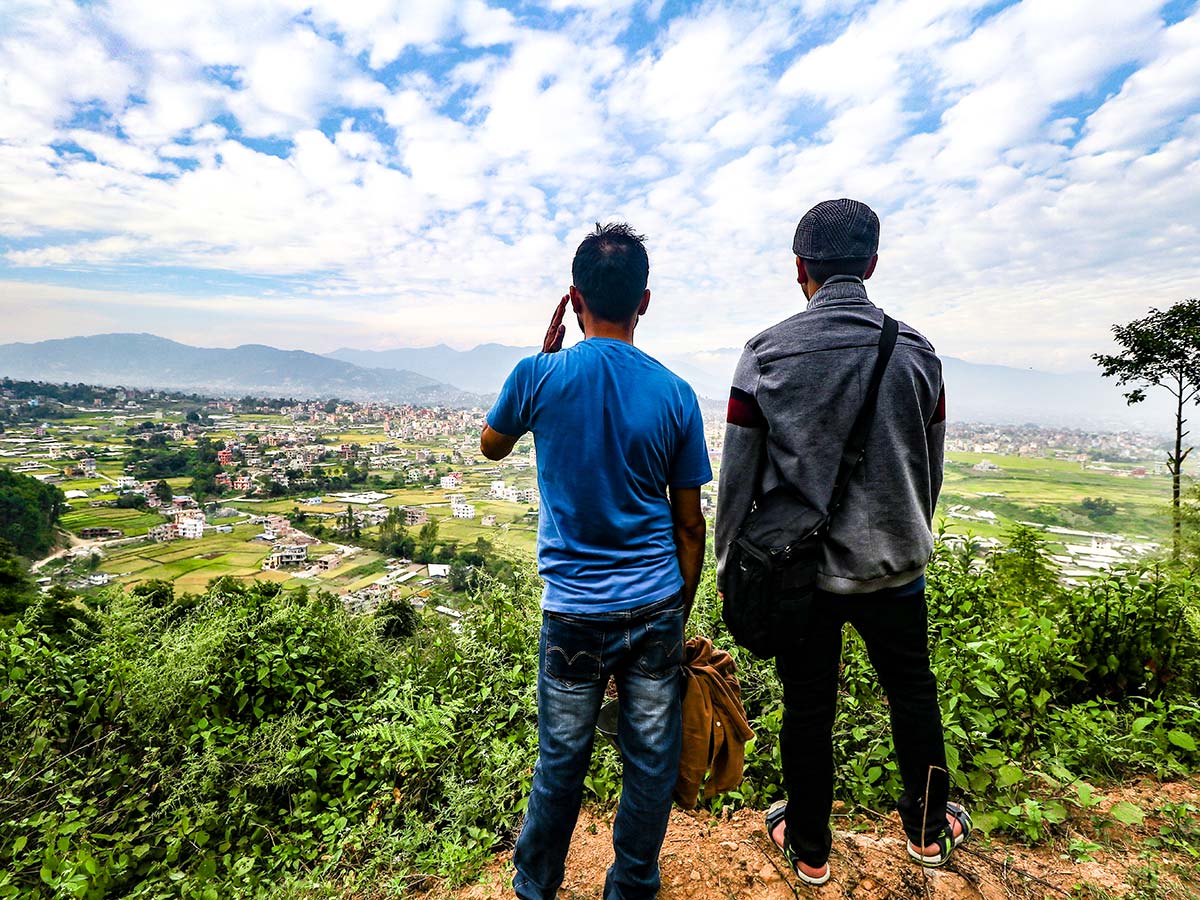 Hikers overlooking the view just below Bosan