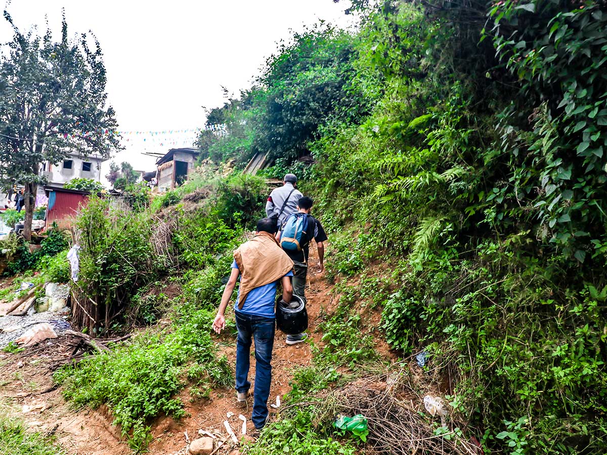 Climbing the trail up after passing Lanagol in Kirtipur