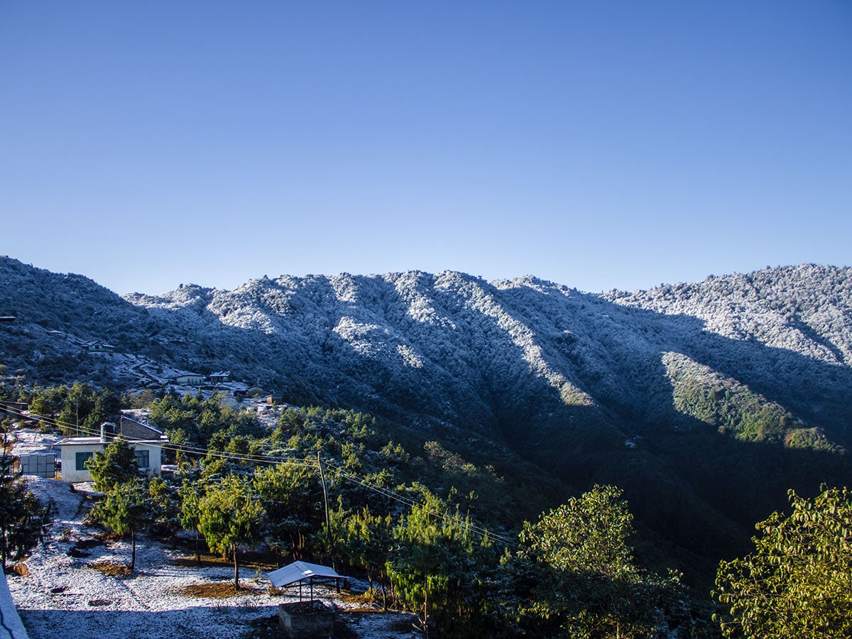 Snowy hills in Chisapani