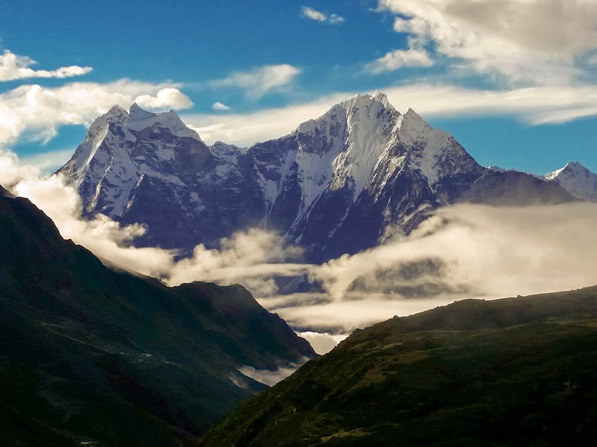 Trekking in Nepal views on Everest Base Camp Trek