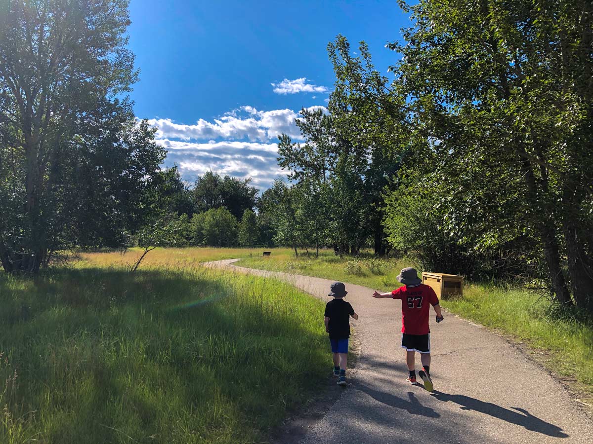 Kids enjoy walkway along Inglewood Bird Sanctuary