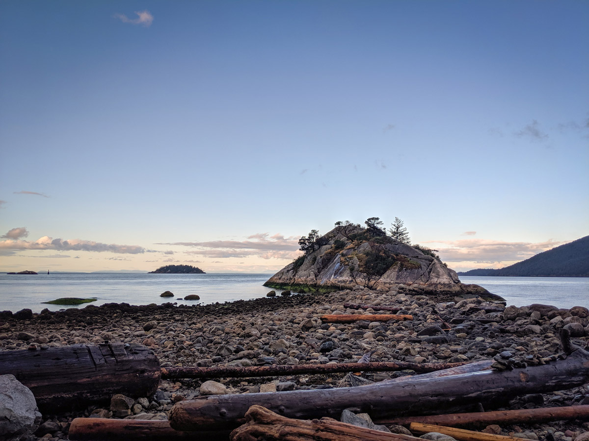 Beautiful sunset on teh Pacific ocean from Whytecliff Park beach in North Shores area