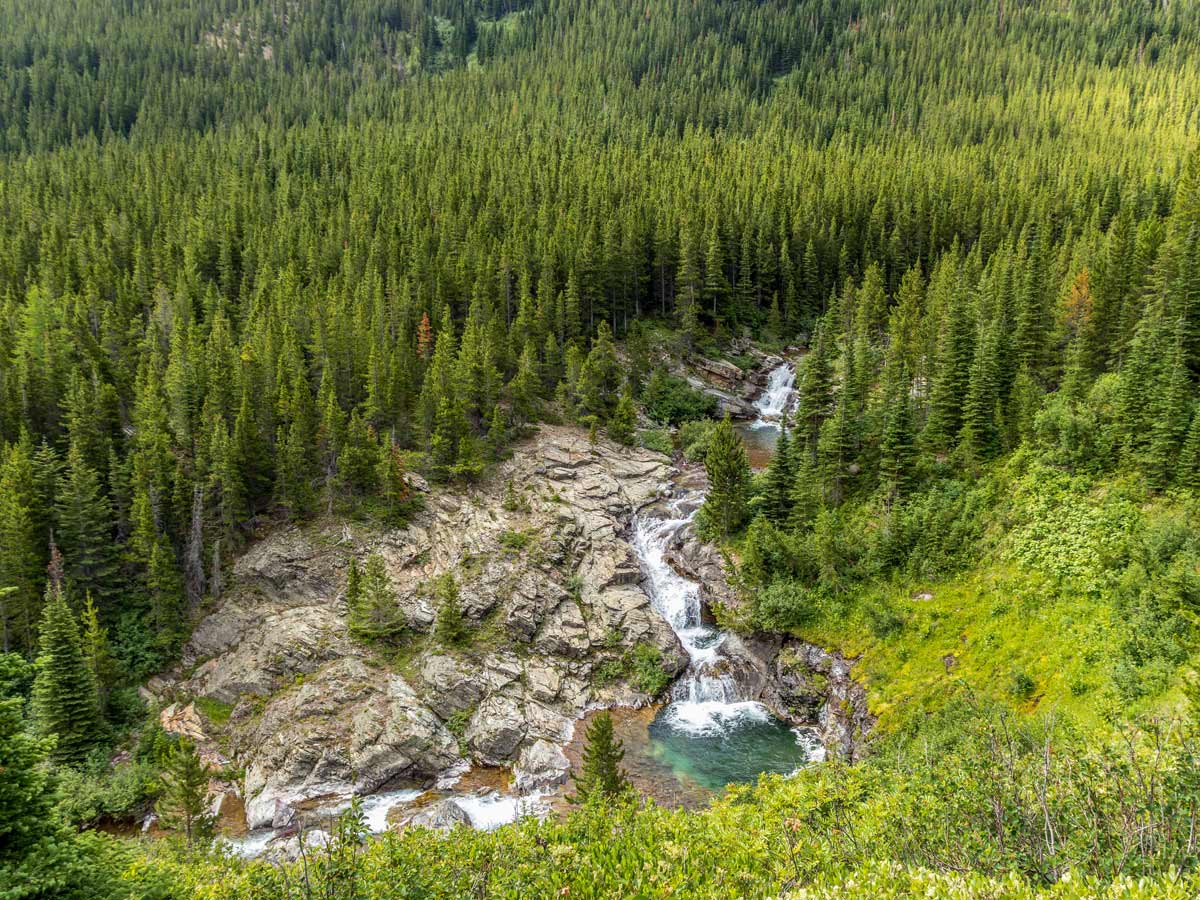 Views of waterfalls on Pitamakan