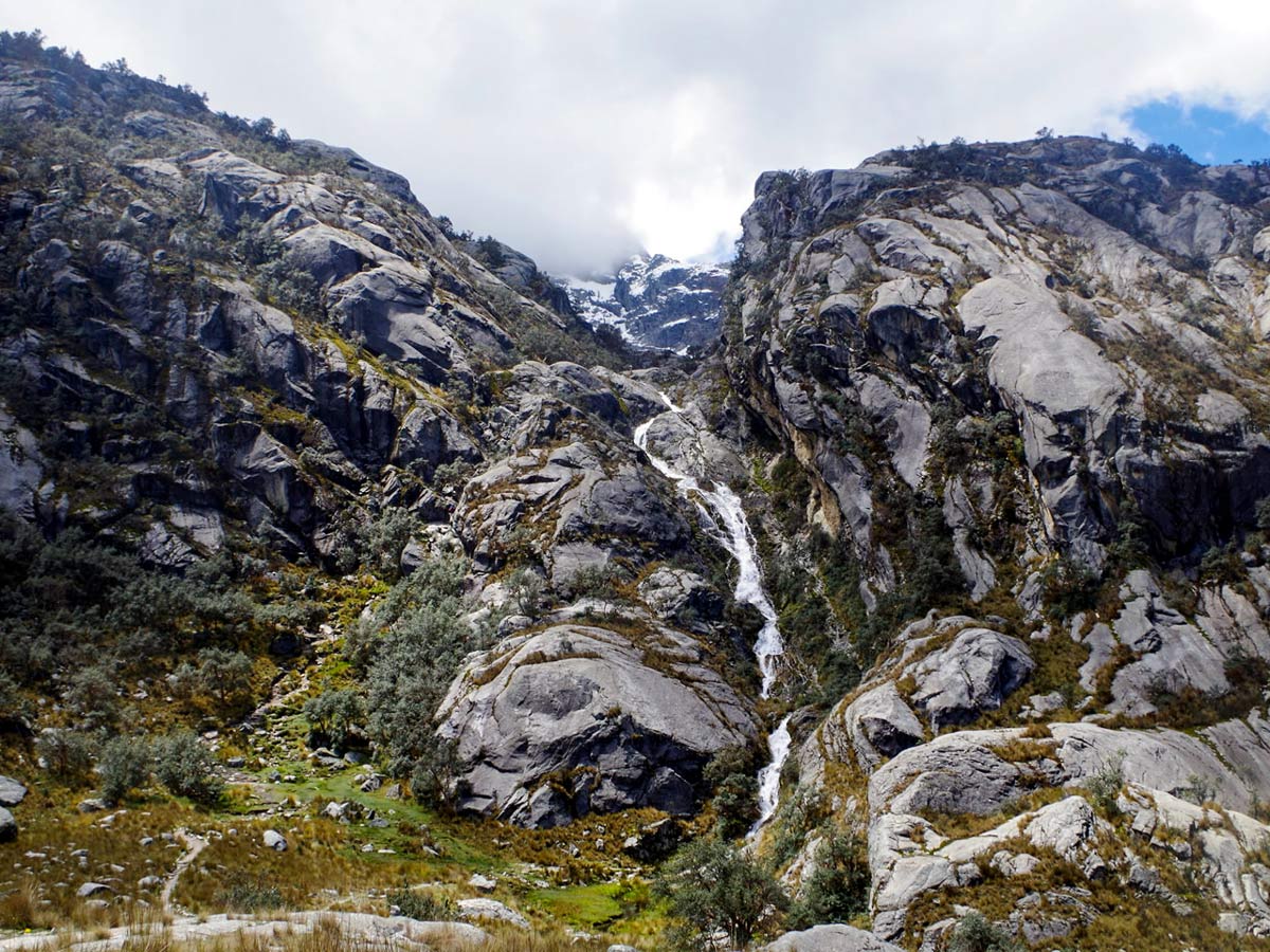 Rocky waterfall on Lake Churup trail