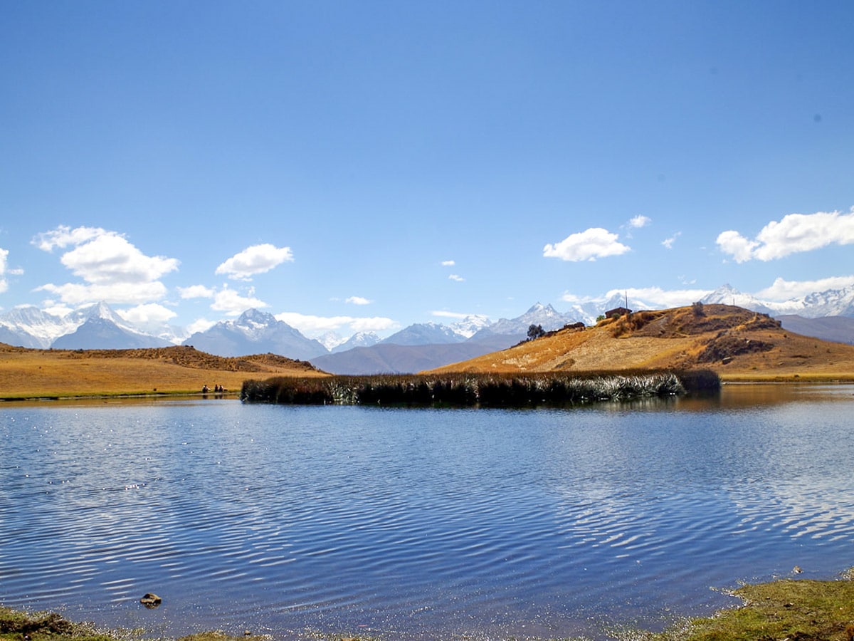 Calm waters near Wilkacocha Viewpoint