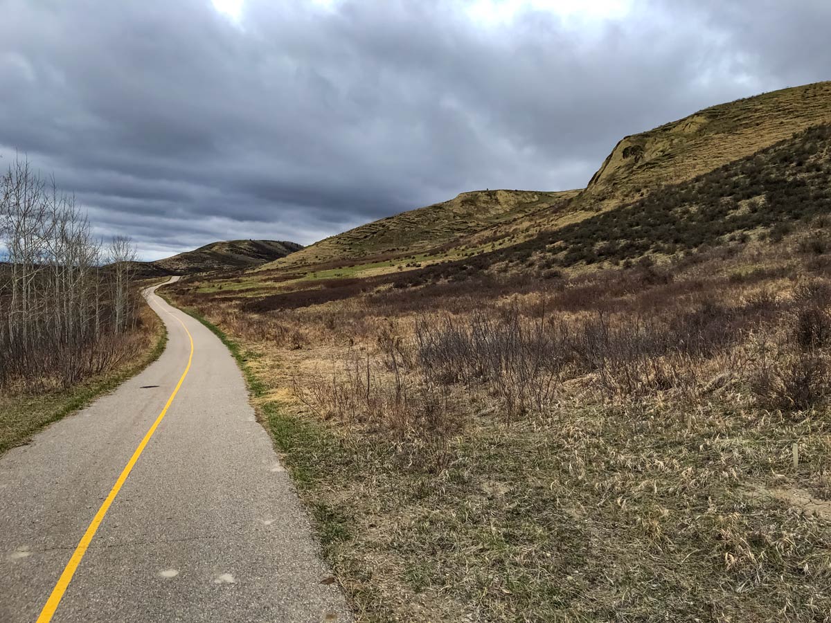 Chestermere Canal biking trail 2