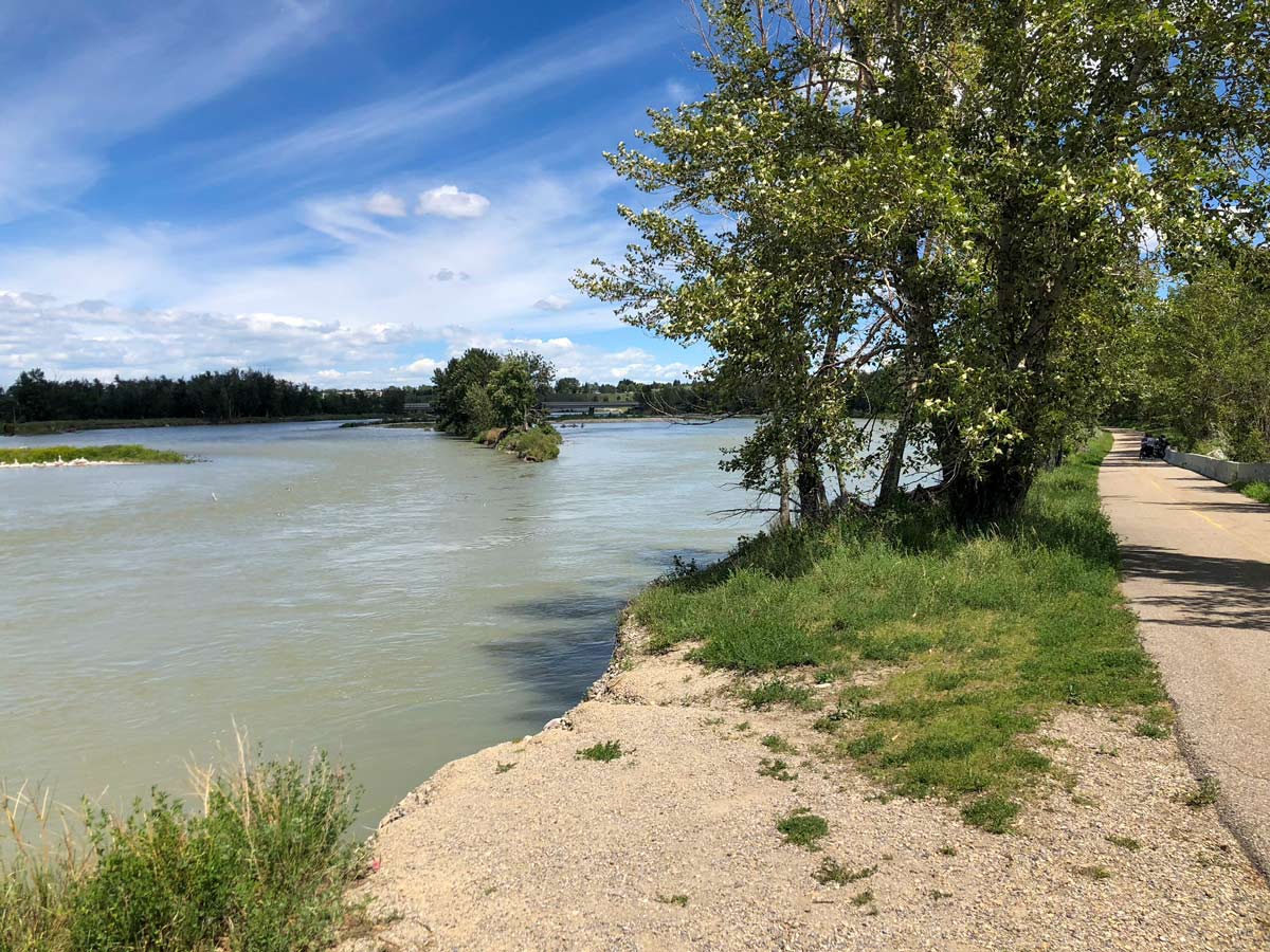 Bike ride along the river in the South of Calgary