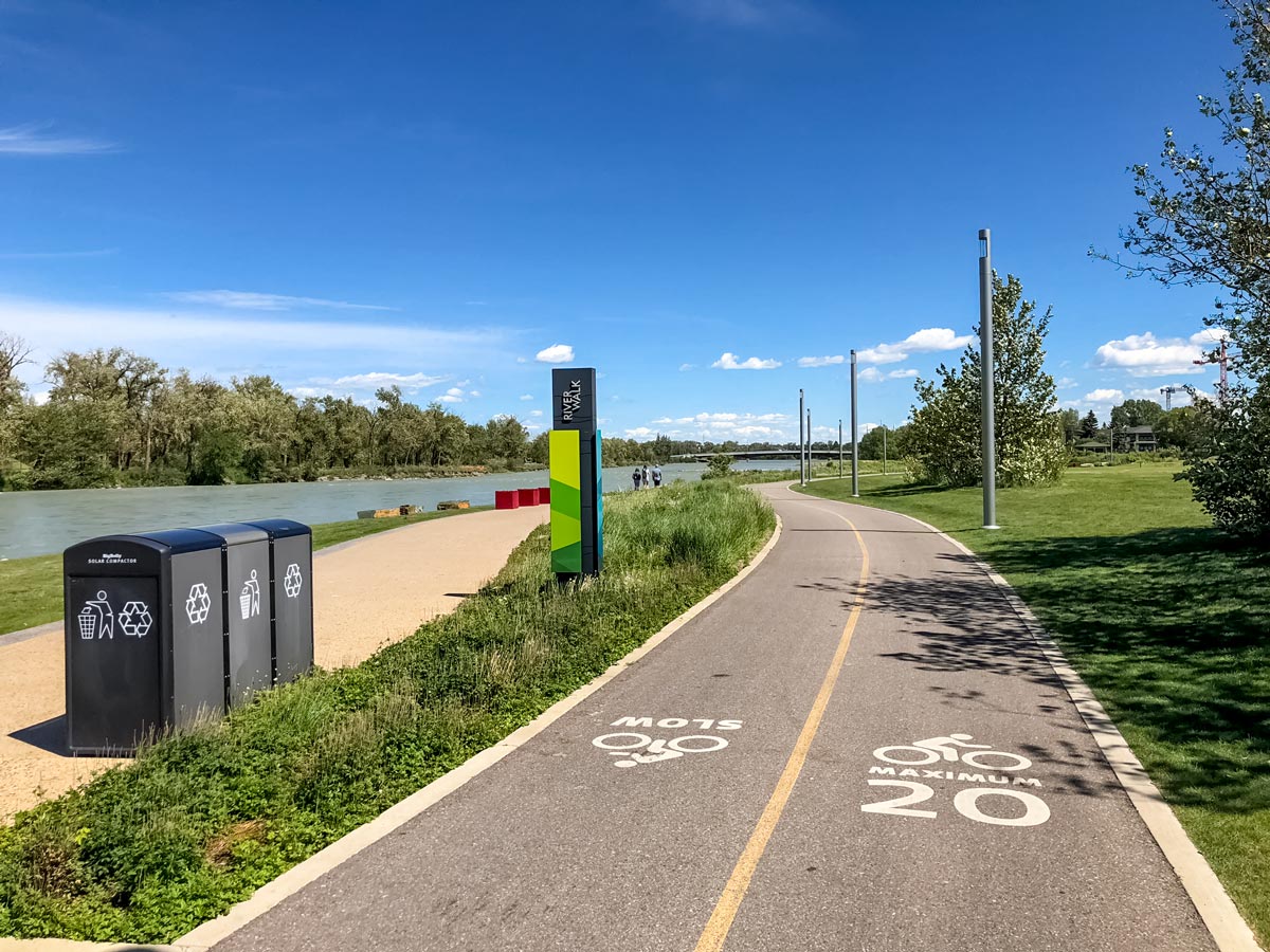 Paved cycling path from South Calgary to Edworthy Park